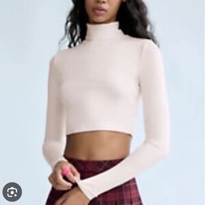 Sunday Best Cropped Turtleneck Size S
